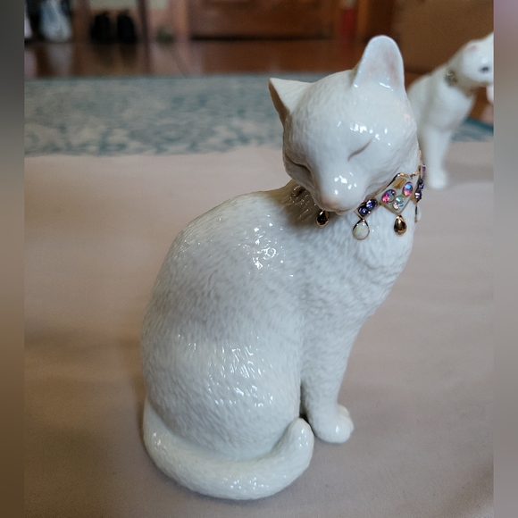 Lenox Cat Sculpture Figurine Fine Ivory China - "First Kiss" (Set of 2) - Picture 2 of 13